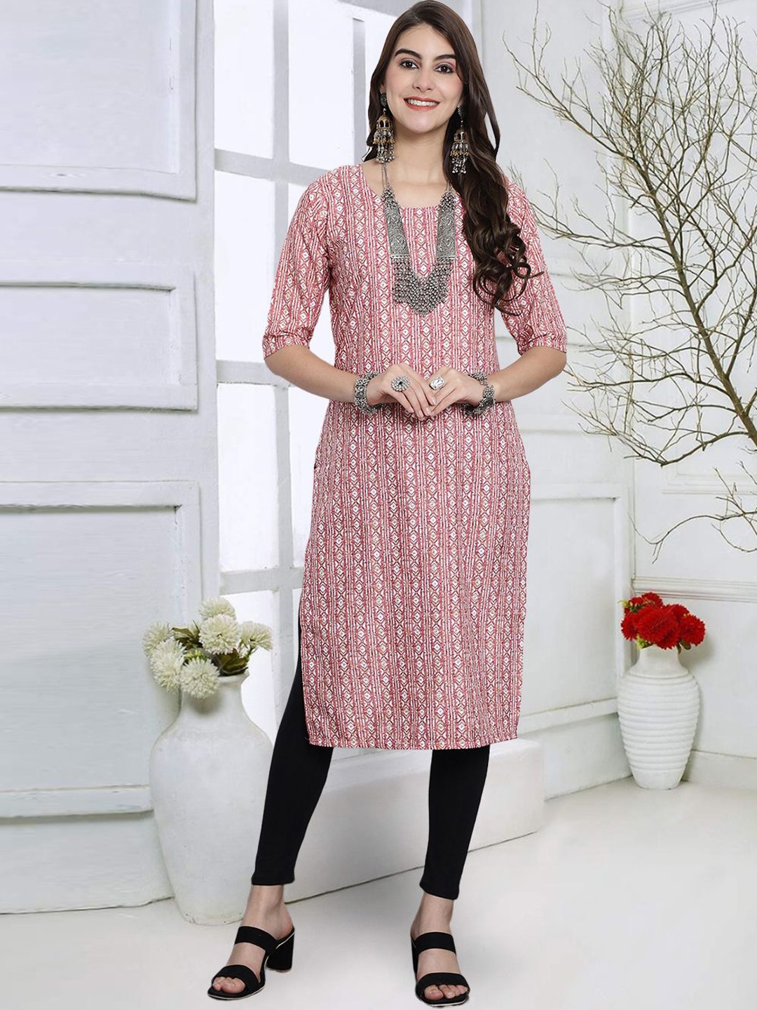 

7Threads Women Geometric Keyhole Neck Thread Work Floral Crepe Kurta, Multi