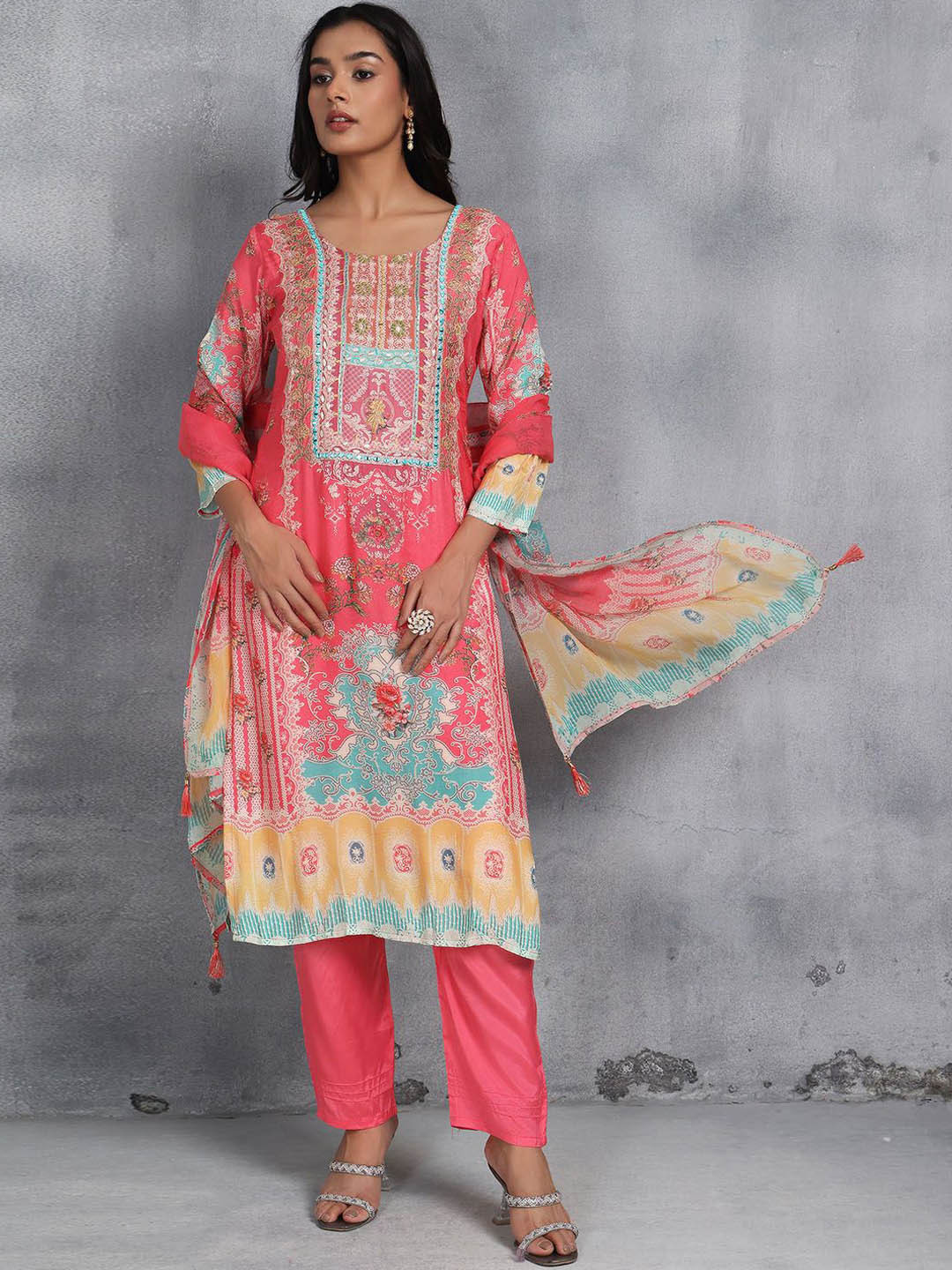 

Rang by Indya Women Floral Printed Regular Sequinned Kurta with Trousers & With Dupatta, Pink
