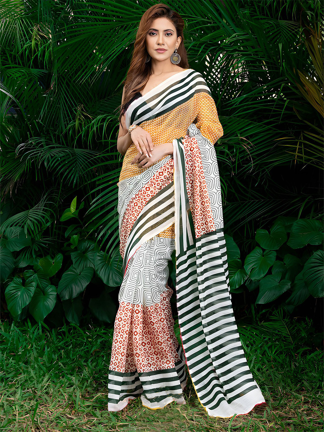 

Anouk Linen Blend Saree, Mustard