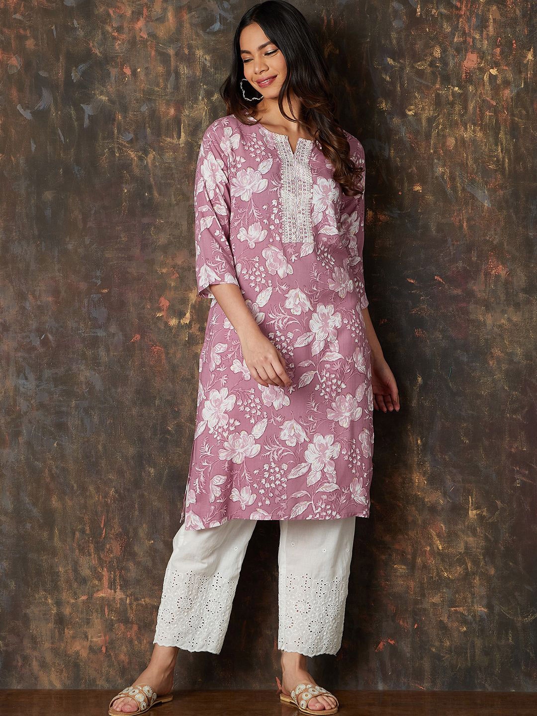 

Melange by Lifestyle Women Floral Yoke Design Kurta, Pink