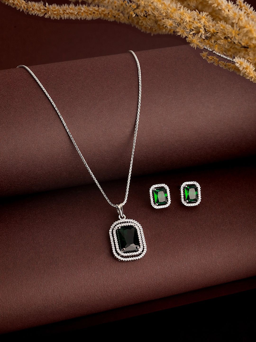 

Saraf RS Jewellery American Diamond Studded Jewellery Set, Green