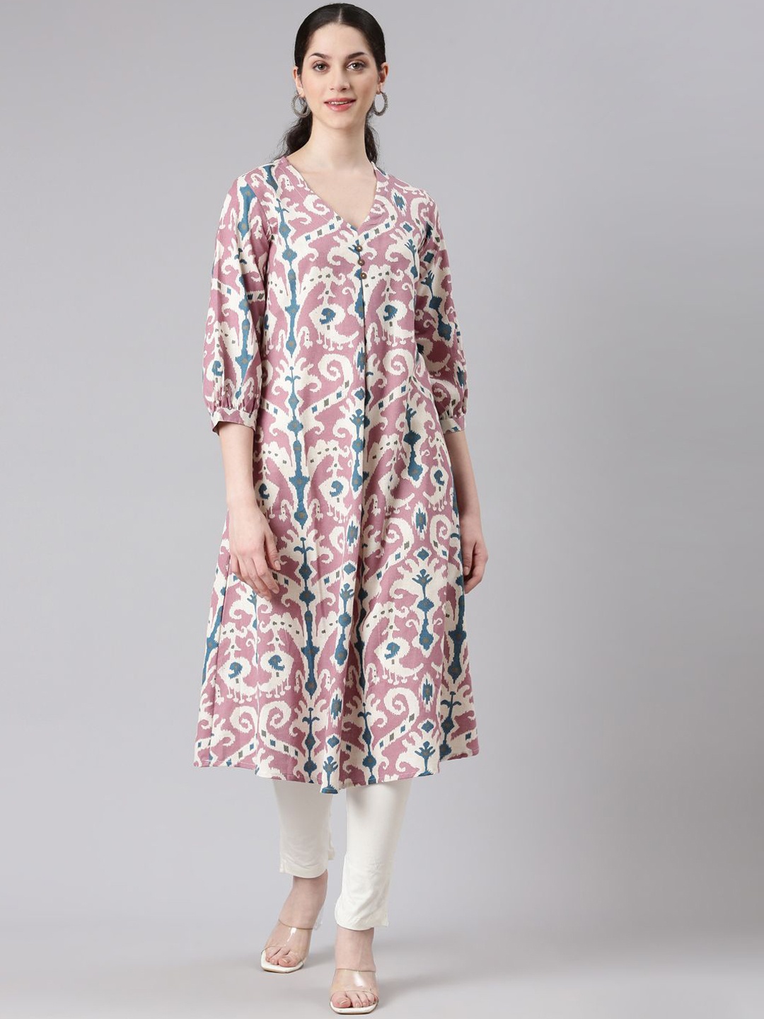 

Neerus Women Printed Flared Sleeves Kaftan Kurta, Purple