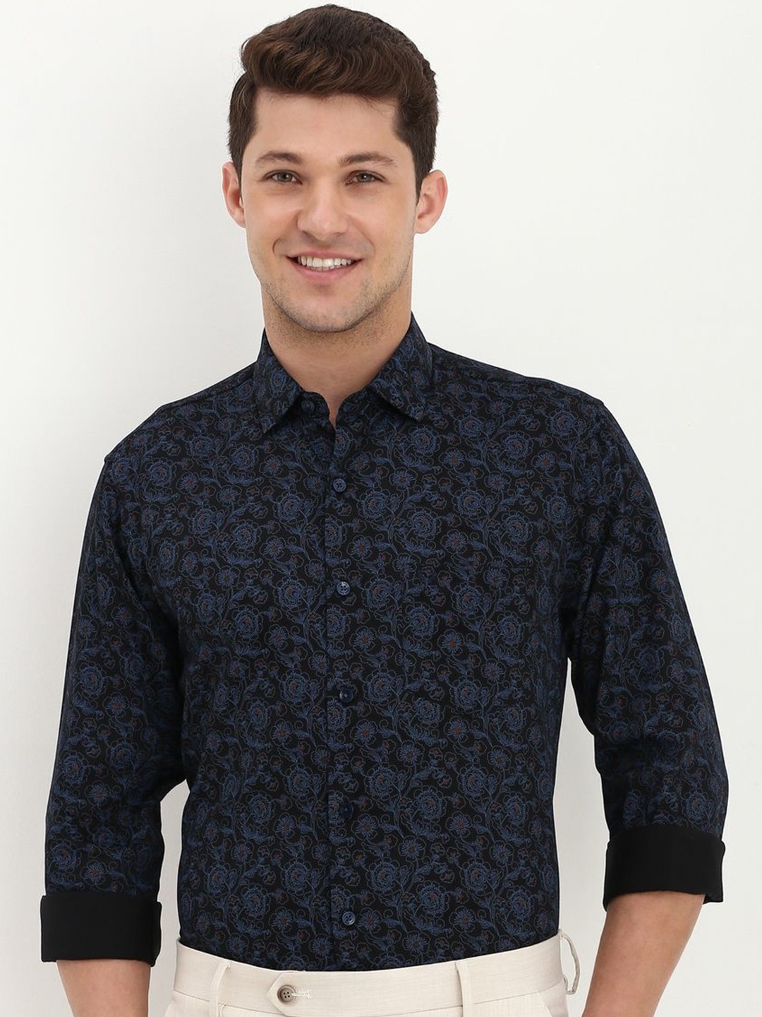 

Allen Solly Men Slim Fit Floral Opaque Printed Formal Shirt, Navy blue