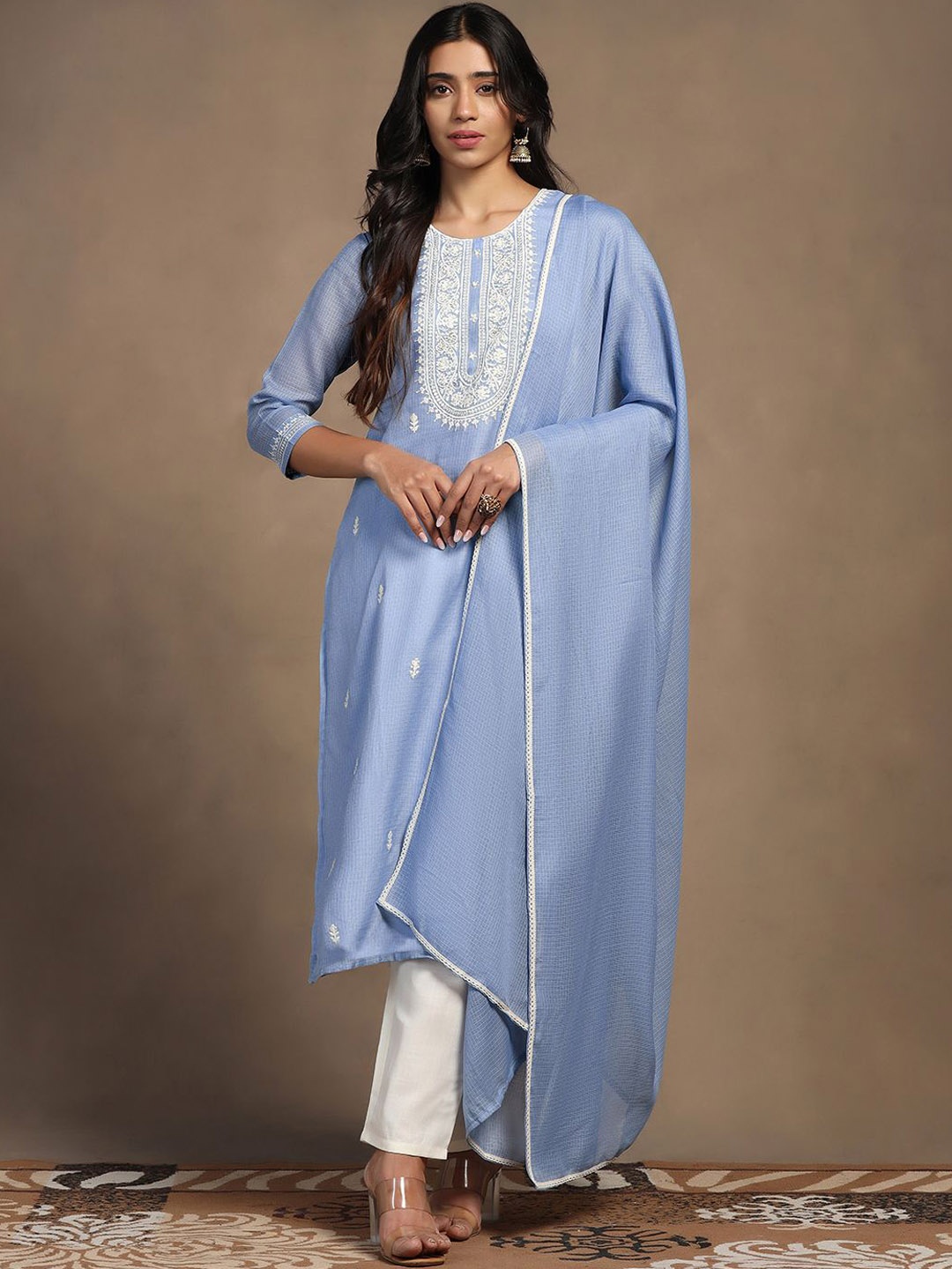 

FASHION DREAM Women Floral Yoke Design Regular Kurta with Trousers & With Dupatta, Blue