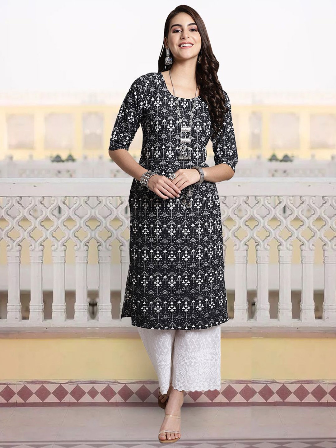 

7Threads Women Ethnic Motifs Printed Sequinned Floral Crepe Kurta, Multi