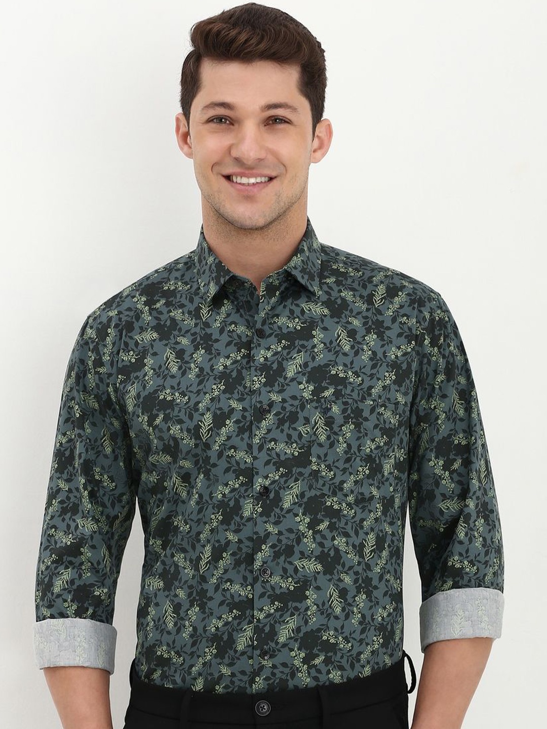

Allen Solly Men Slim Fit Floral Opaque Printed Formal Shirt, Green