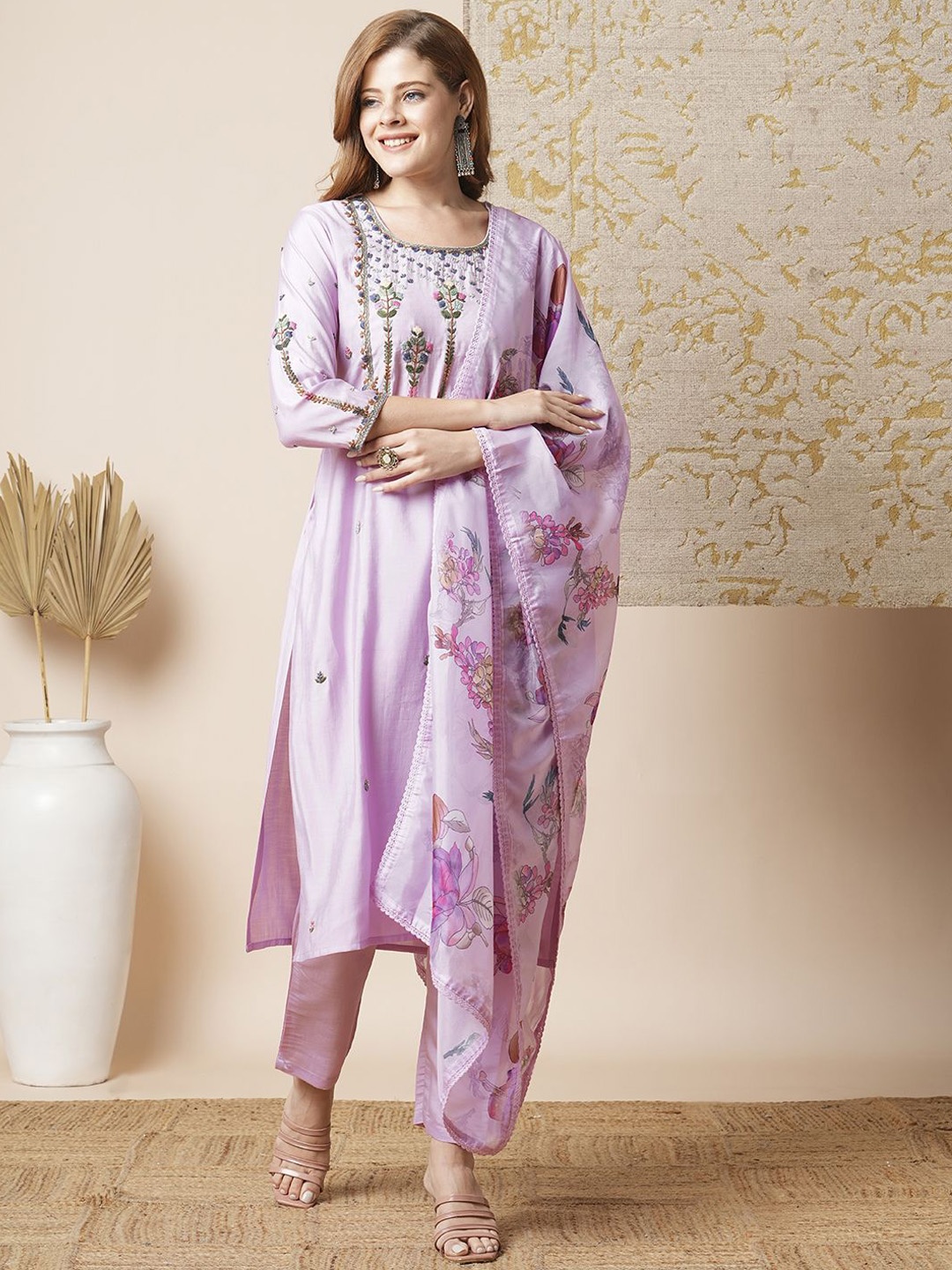 

FASHOR Women Floral Embroidered Regular Sequinned Kurta with Trousers & With Dupatta, Purple