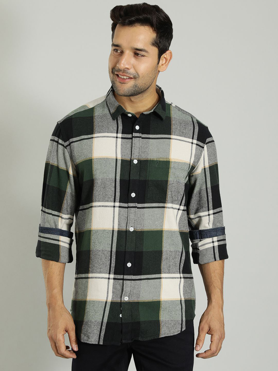 

Indian Terrain Men India Slim Spread Collar Tartan Checked Cotton Slim Fit Casual Shirt, Green