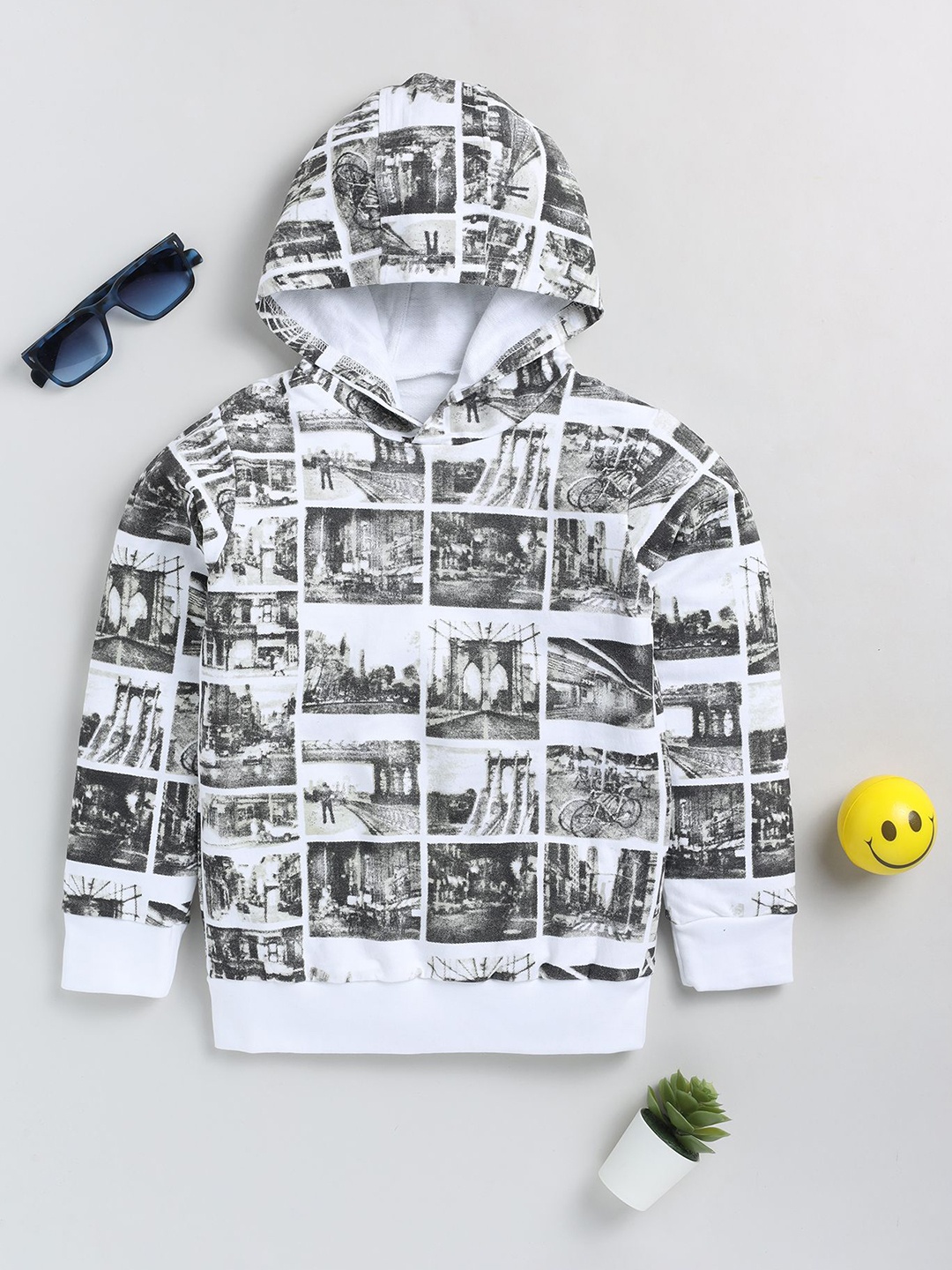 

MIMINO Boys Graphic Printed Sweatshirt, Grey