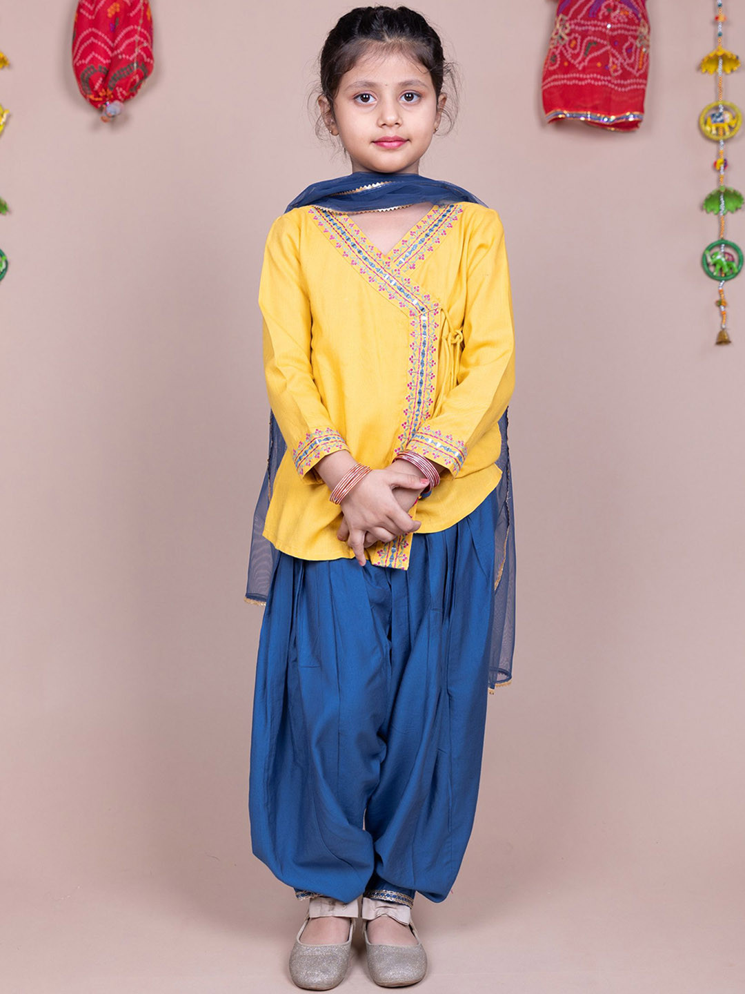 

KASYA Girls Floral Embroidered Angrakha Gotta Patti Kurta with Salwar & With Dupatta, Yellow