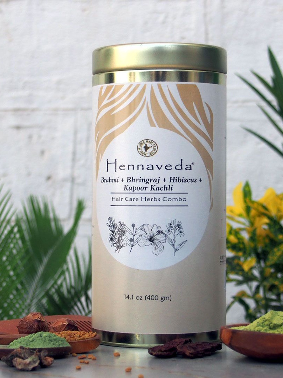 

HENNAVEDA Bhringraj Hibiscus Brahmi Kapoor Kachli Hair Care Herbs Hair Mask 400 g, Green