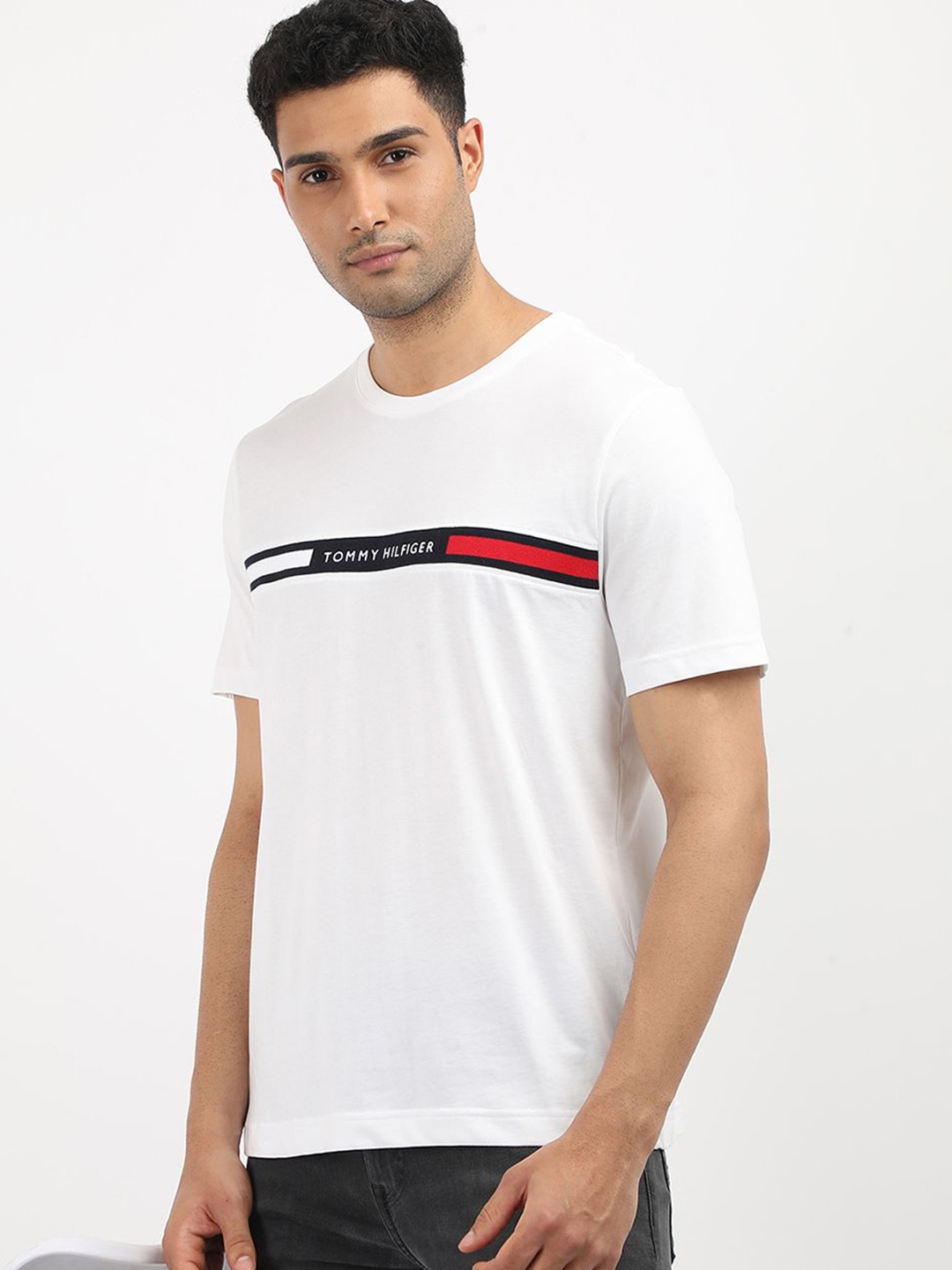 

Tommy Hilfiger Men V-Neck Pockets T-shirt, White