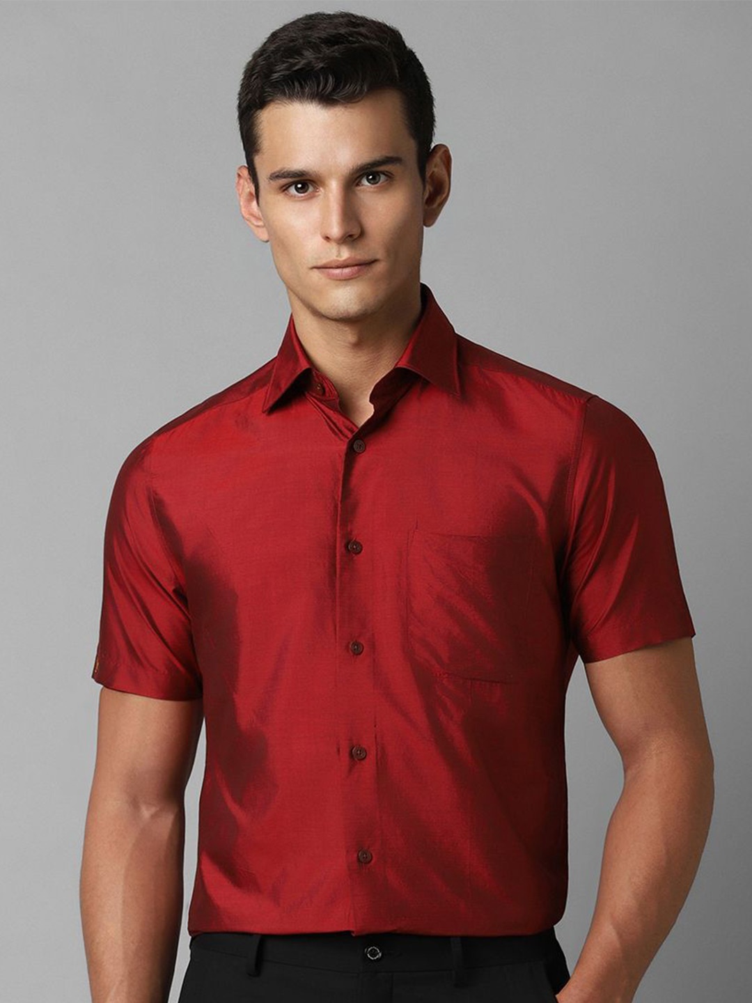 

Louis Philippe Men Classic Opaque Formal Shirt, Red