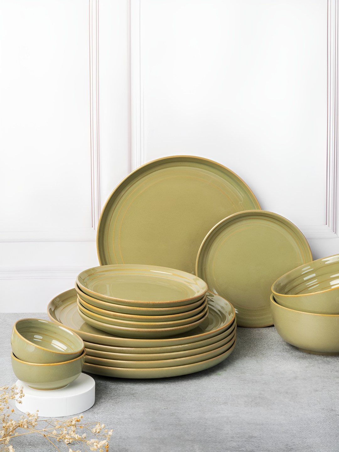 

BODHI HOUSE Olive Green 20-Pieces Porcelain Glossy Dinner Set