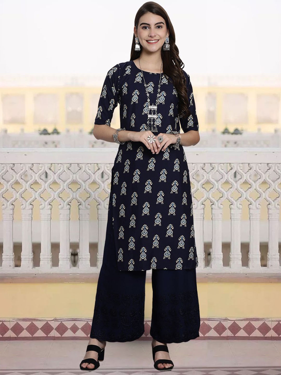 

7Threads Women Ethnic Motifs Yoke Design Cold-Shoulder Sleeves Sequinned Floral Crepe Kurta, Multi