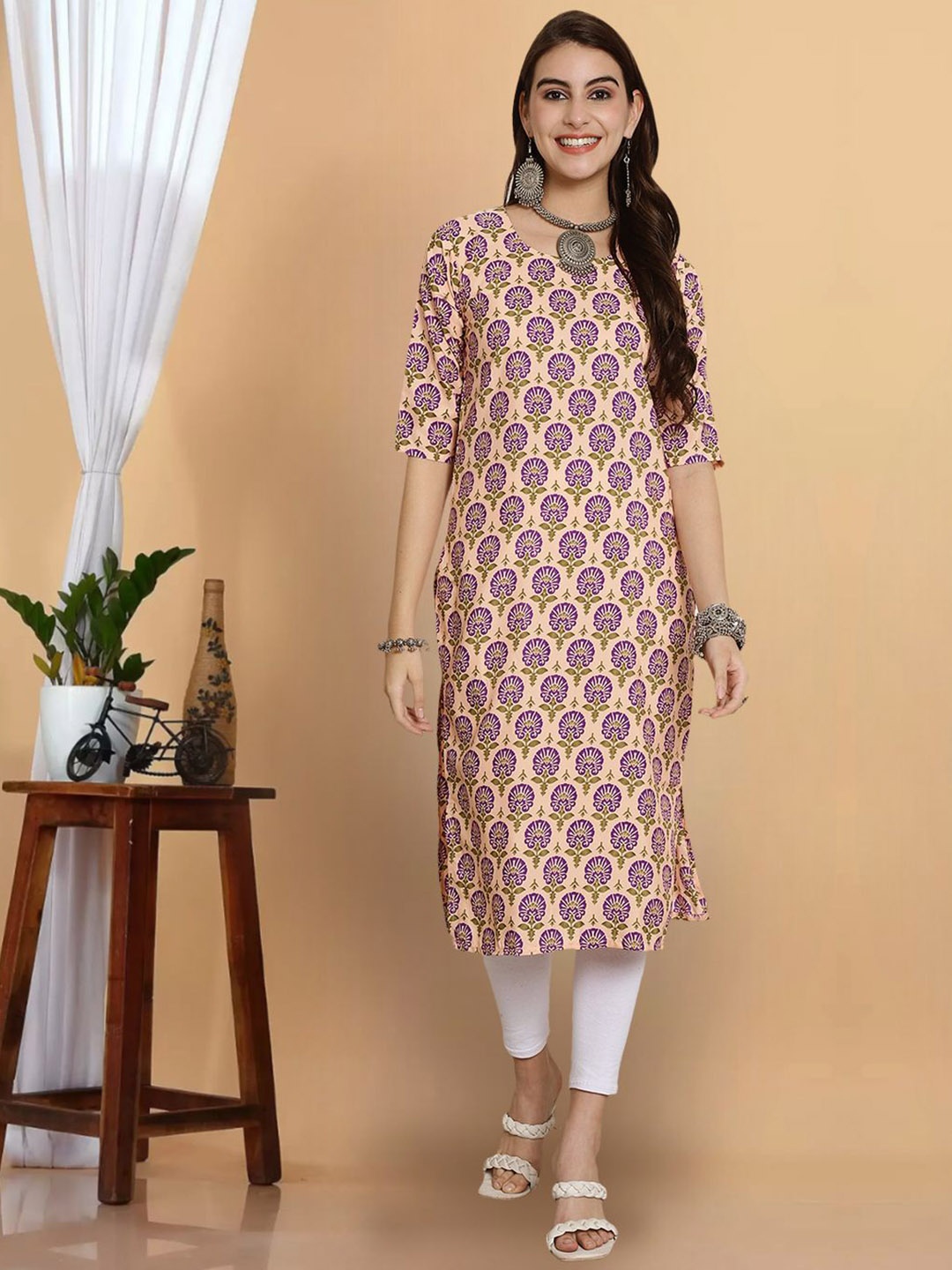 

7Threads Women Printed Flared Sleeves Thread Work Floral Crepe Kurta, Multi