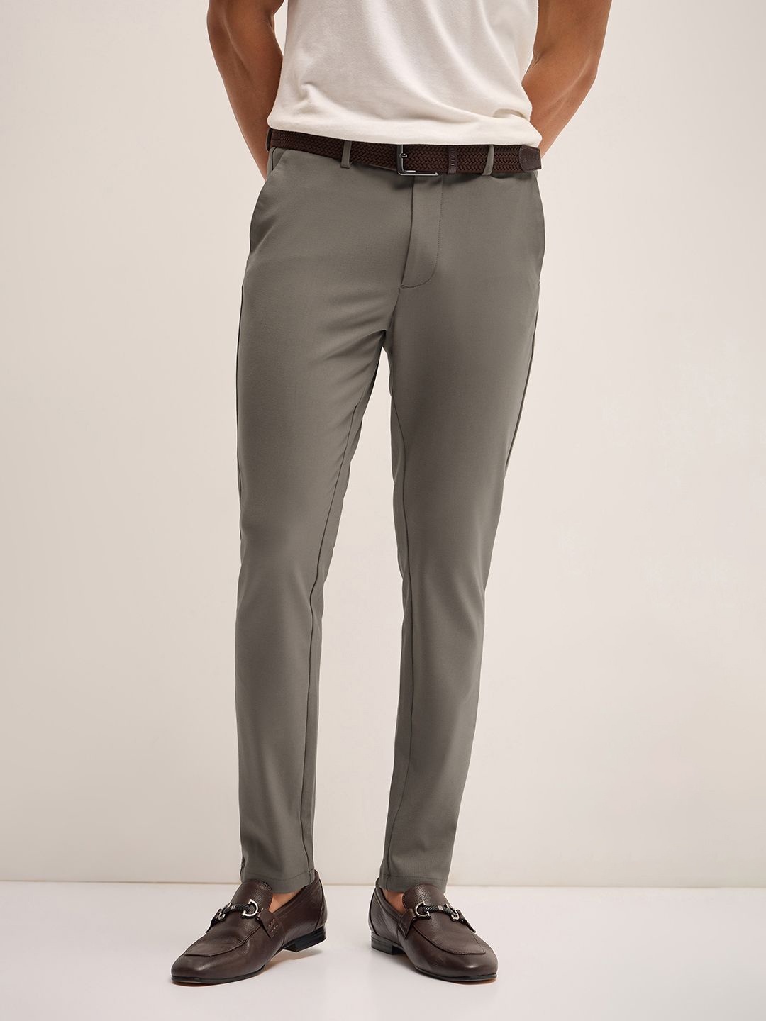 

THE BEAR HOUSE Men Mid-Rise Slim Fit Formal Trousers, Grey