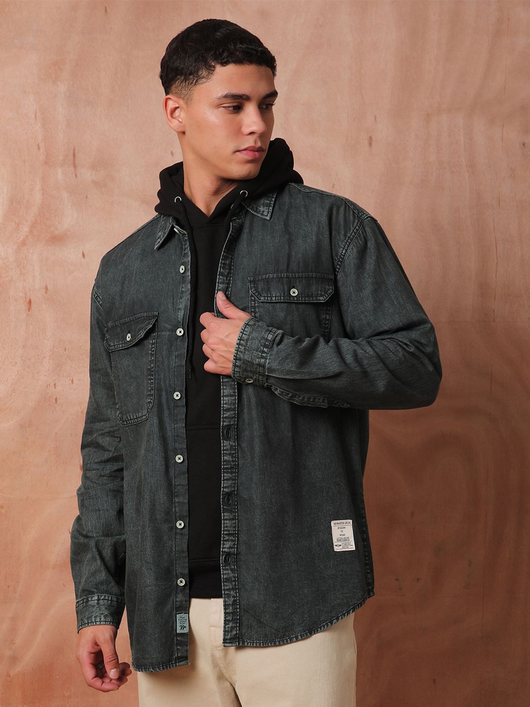 

The Roadster Lifestyle Co Relaxed Fit Longsleeves Shirts, Green