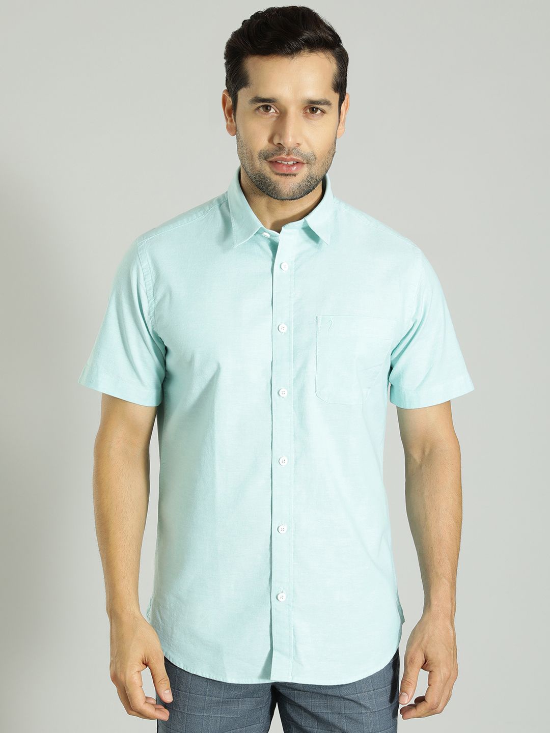 

Indian Terrain Men India Slim Spread Collar Solid Cotton Slim Fit Casual Shirt, Green