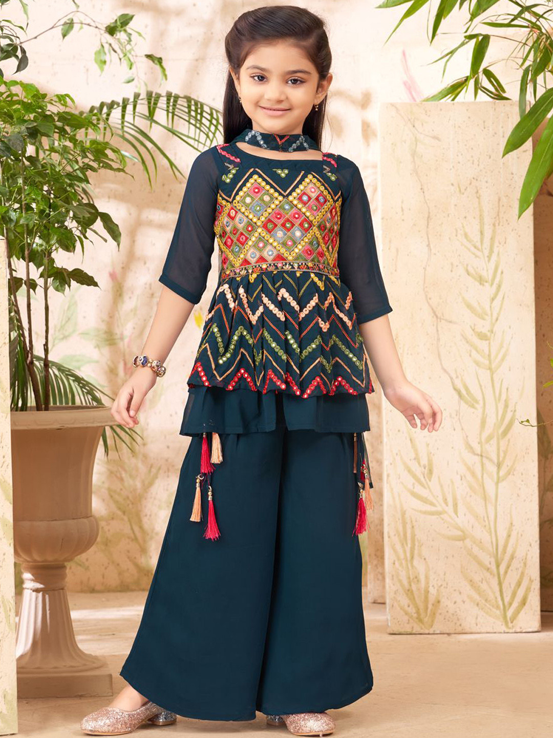 

Aarika Girls Floral Embroidered Regular Kurta with Sharara & With Dupatta, Turquoise blue