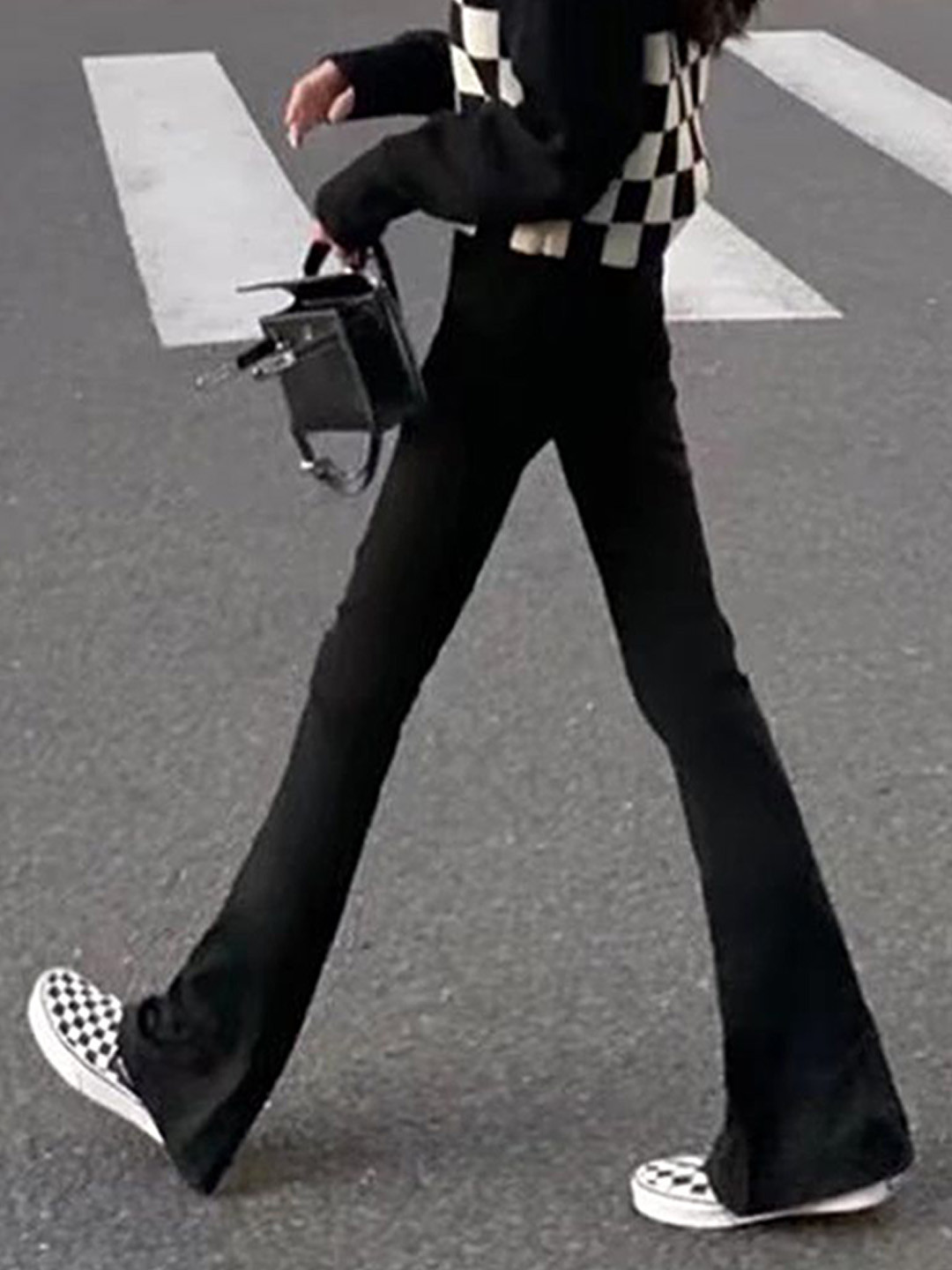 

LULU & SKY Women Bootcut High-Rise Jeans, Black