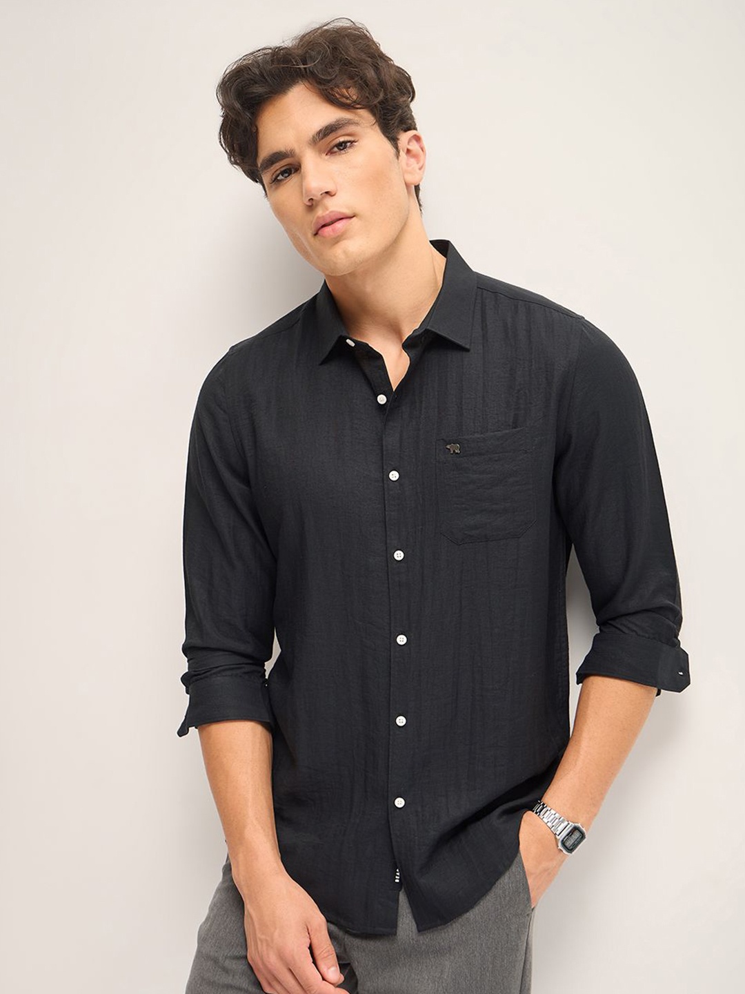 

THE BEAR HOUSE Men Slim Fit Solid Casual Shirt, Black