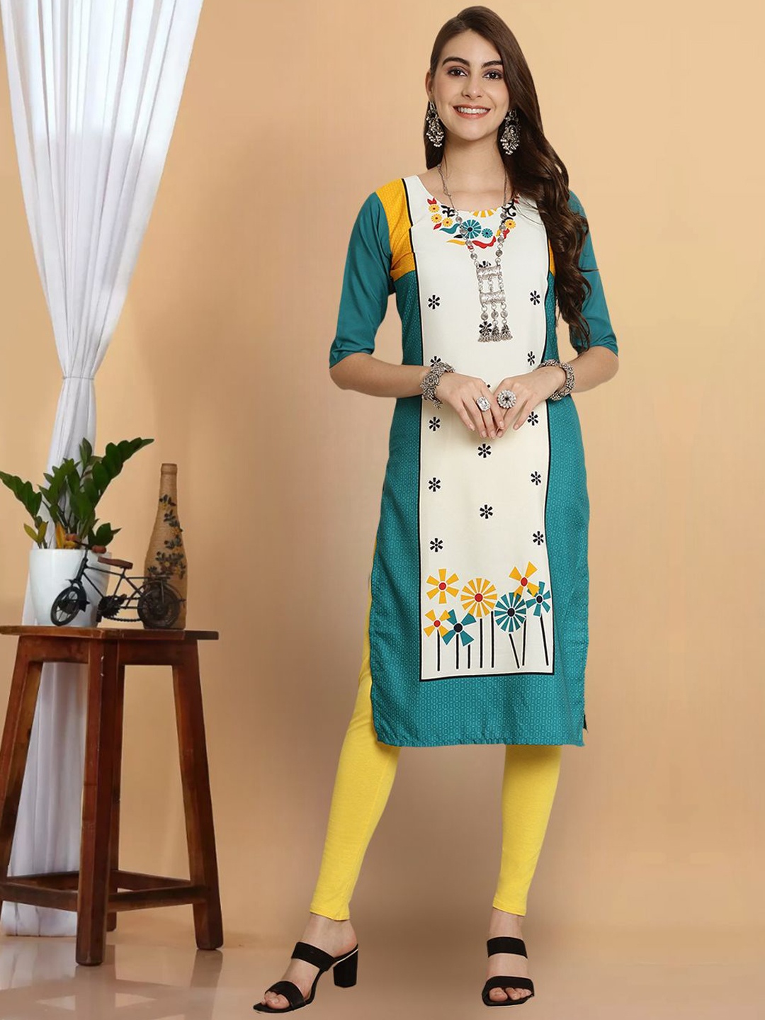 

7Threads Women Floral Thread Work Floral Crepe Kurta, Multi