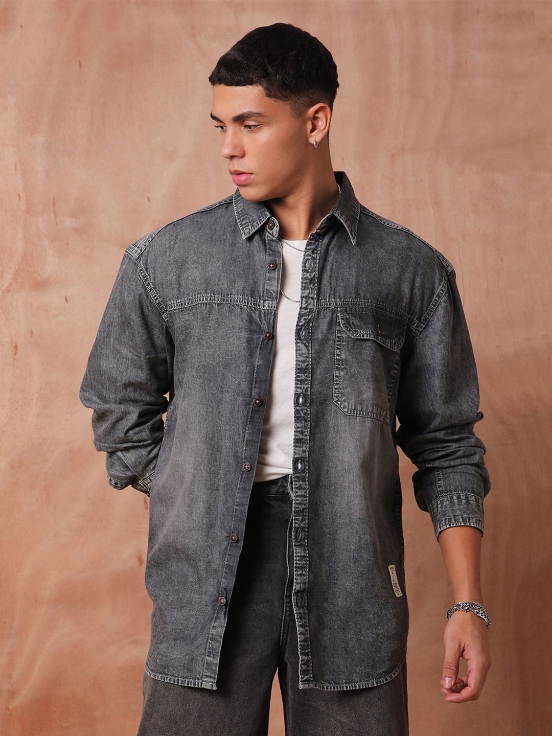 

The Roadster Lifestyle Co Relaxed Fit Denim Casual Shirts, Grey