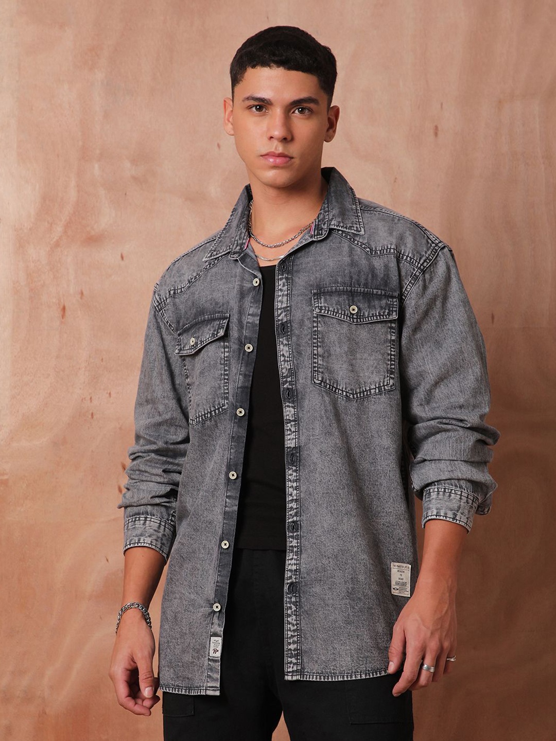 

The Roadster Lifestyle Co Relaxed Fit Denim Shirts, Grey