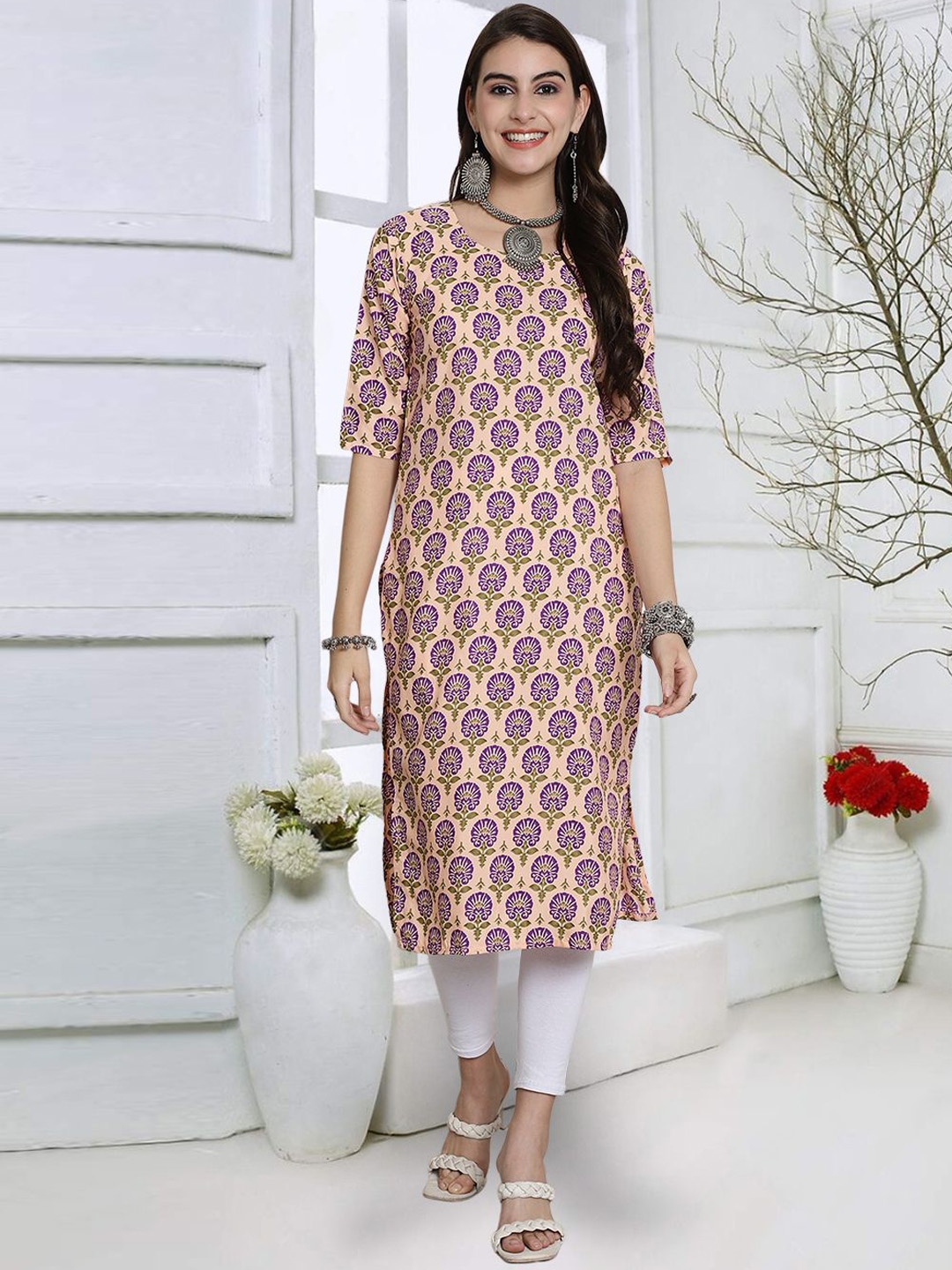 

7Threads Women Geometric Floral Crepe Kurta, Multi