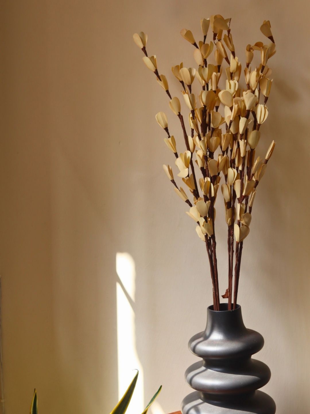 

WEAVING HOMES Cream-Coloured Artificial Flower With Pot