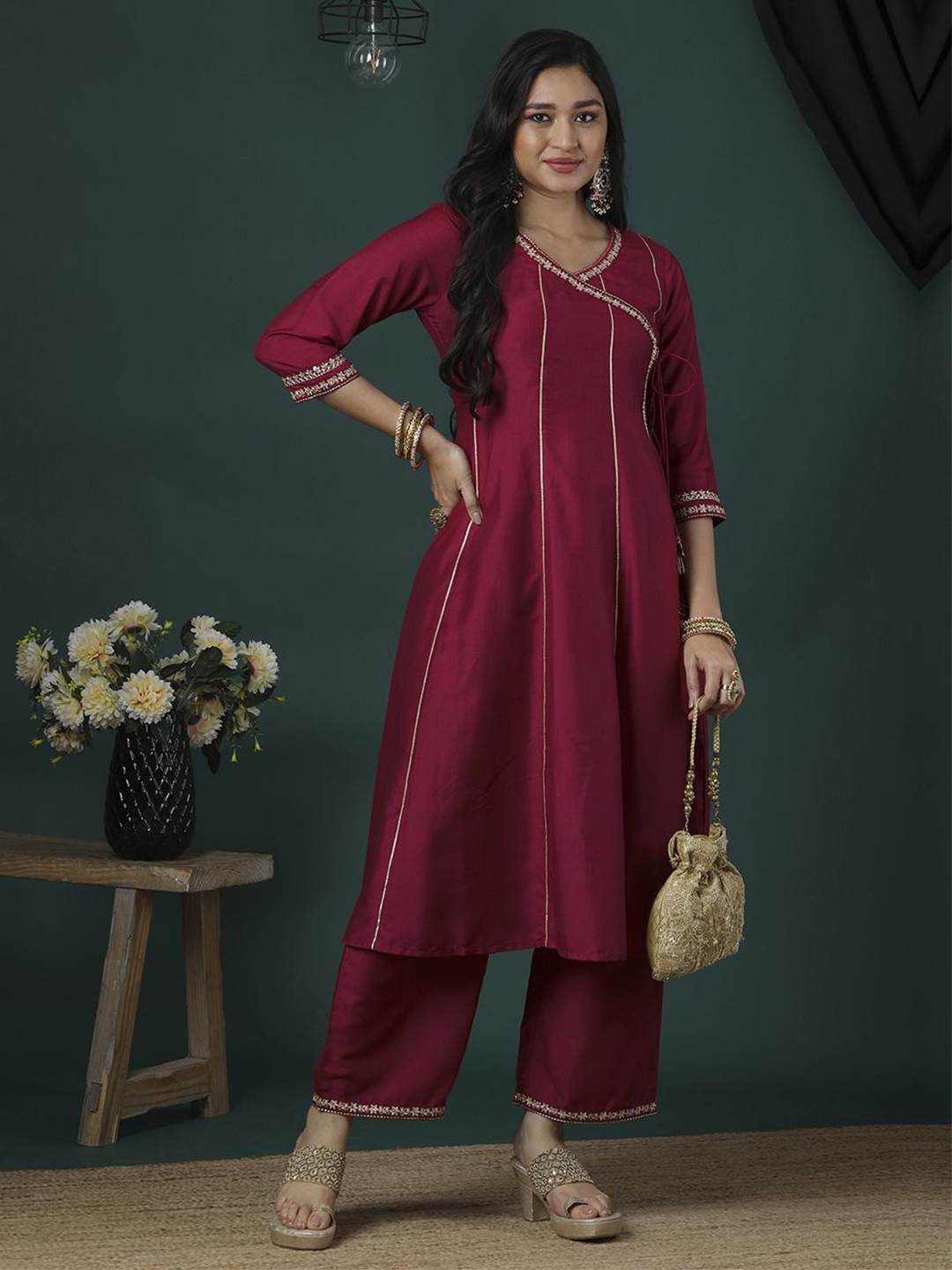 

Globus Women Floral Embroidered Angrakha Thread Work Kurta with Trousers, Maroon