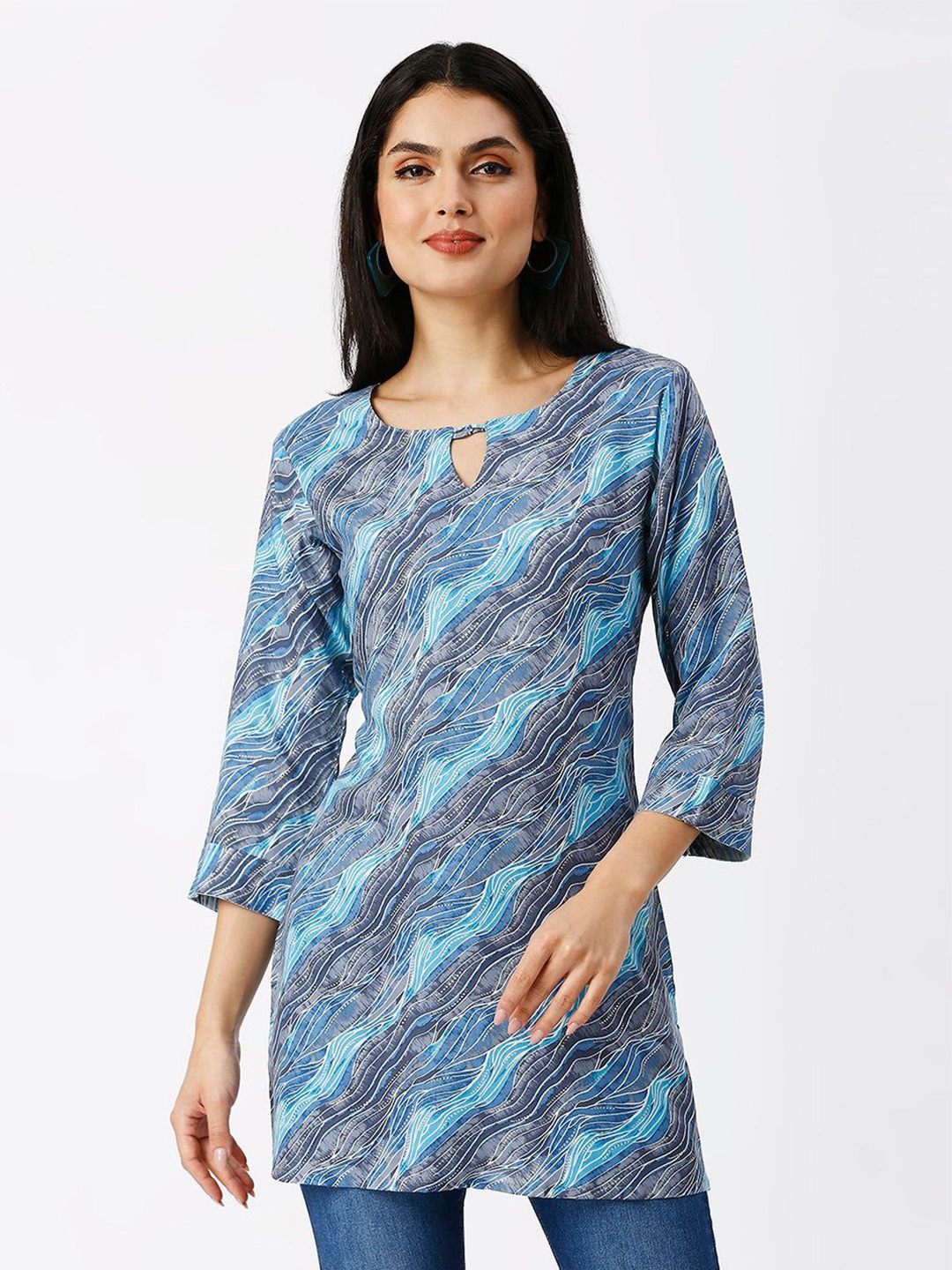 

STUNICS Abstract Printed Straight Kurti, Blue