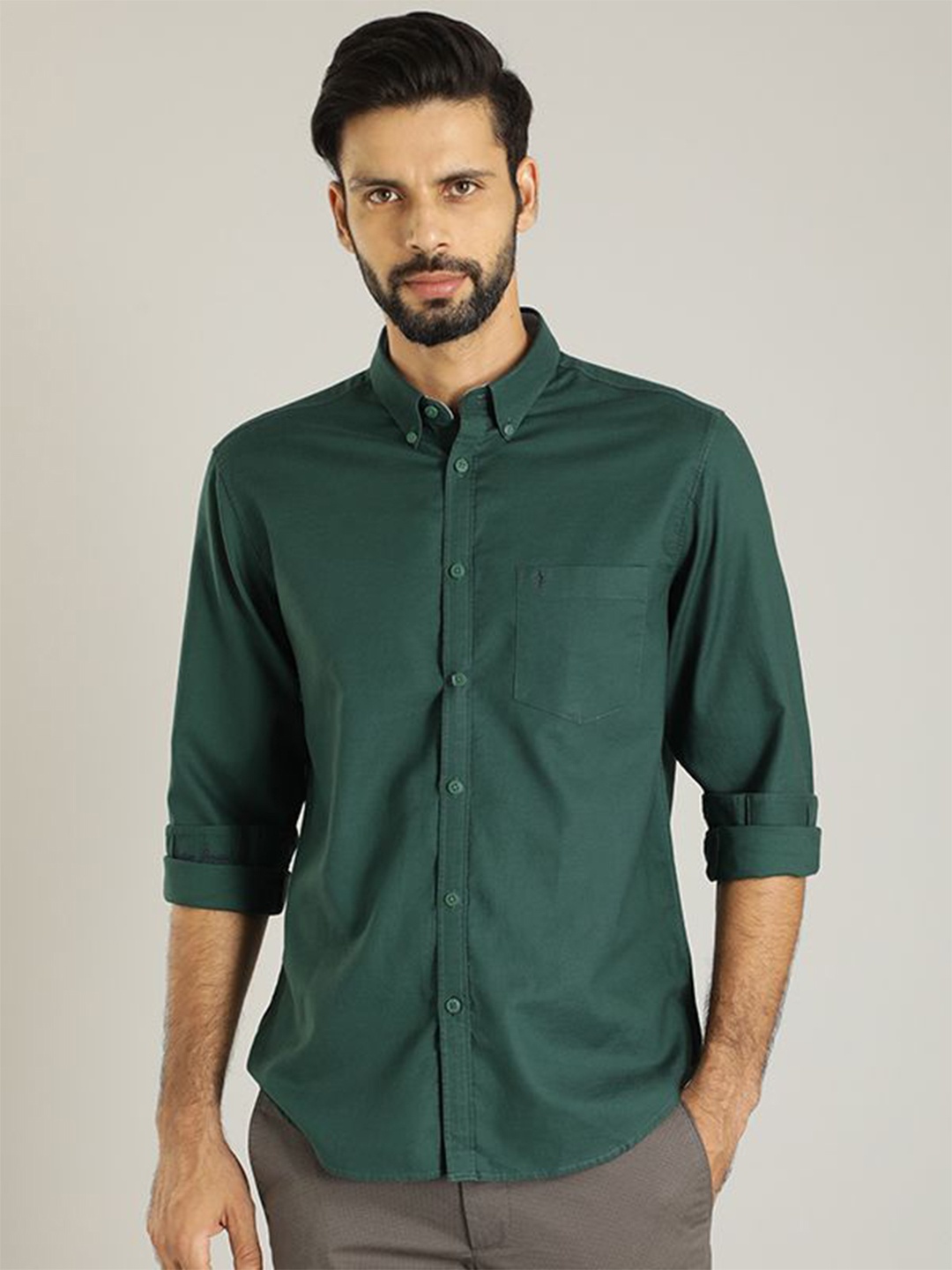 

Indian Terrain Men India Slim Button-Down Collar Solid Cotton Slim Fit Casual Shirt, Green