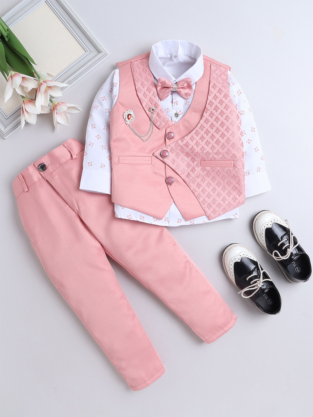 

FOURFOLDS 3-Piece Printed Single-Breasted Suits, Pink