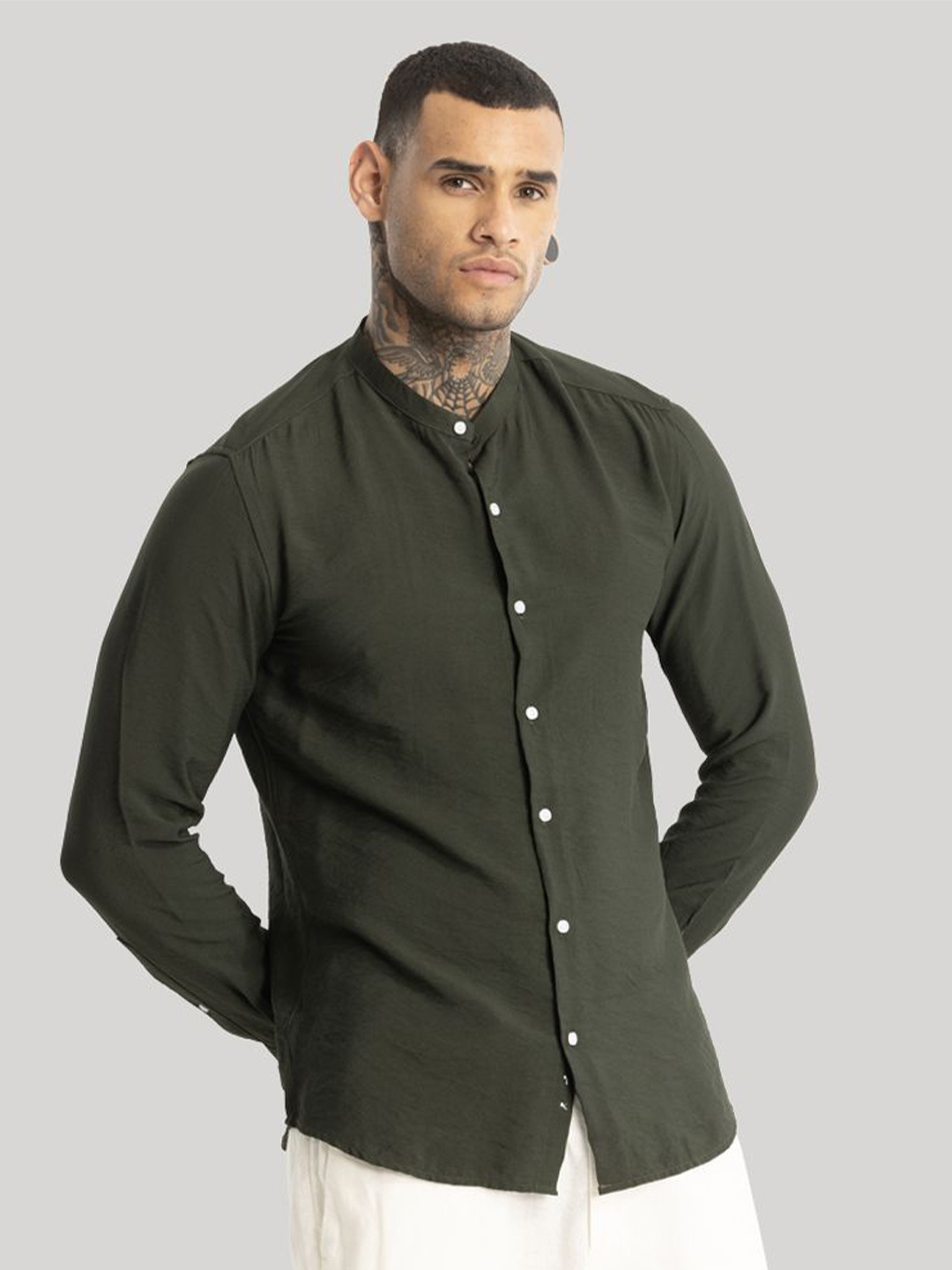 

Snitch Men Smart Slim Fit Opaque Casual Shirt, Green