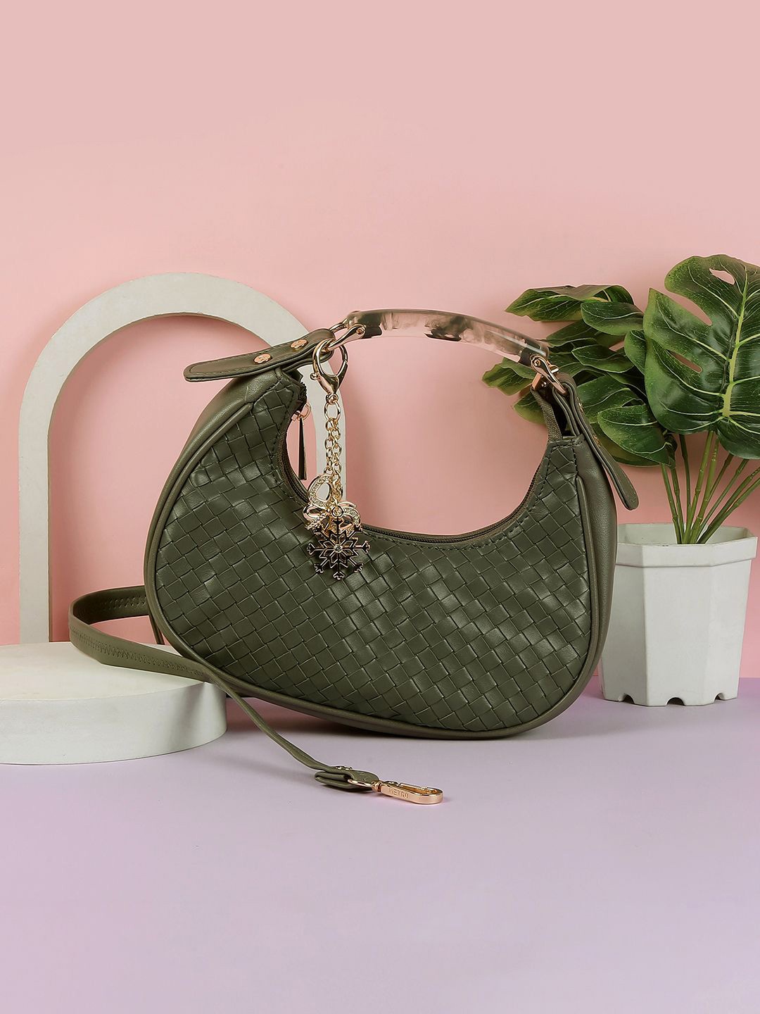 

Metro Sling Bag, Green