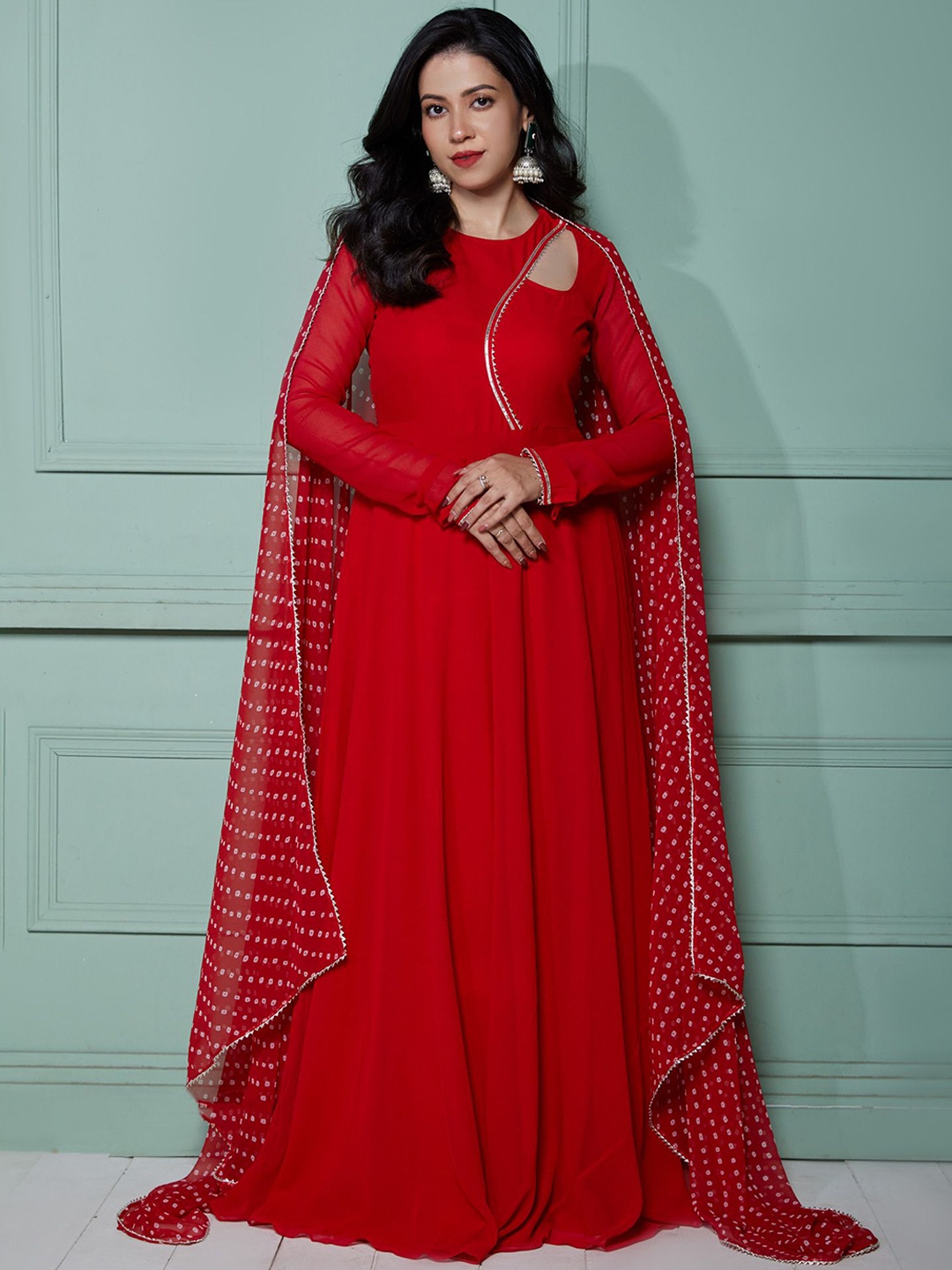 

NUD Women Quirky Checked Cold-Shoulder Sleeves Mirror Work Georgette Kurta, Red