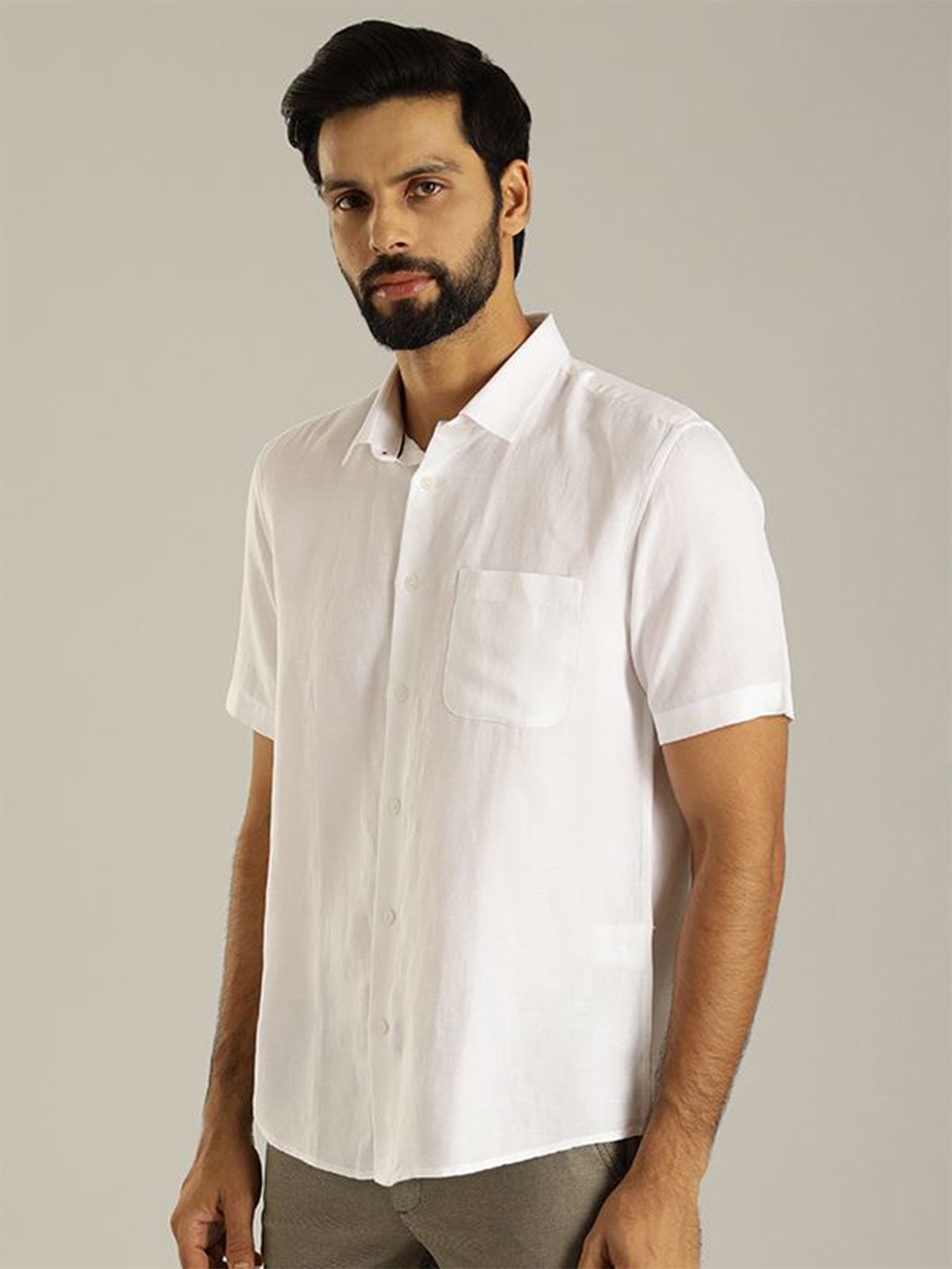 

Indian Terrain Men India Slim Spread Collar Solid Slim Fit Casual Shirt, White