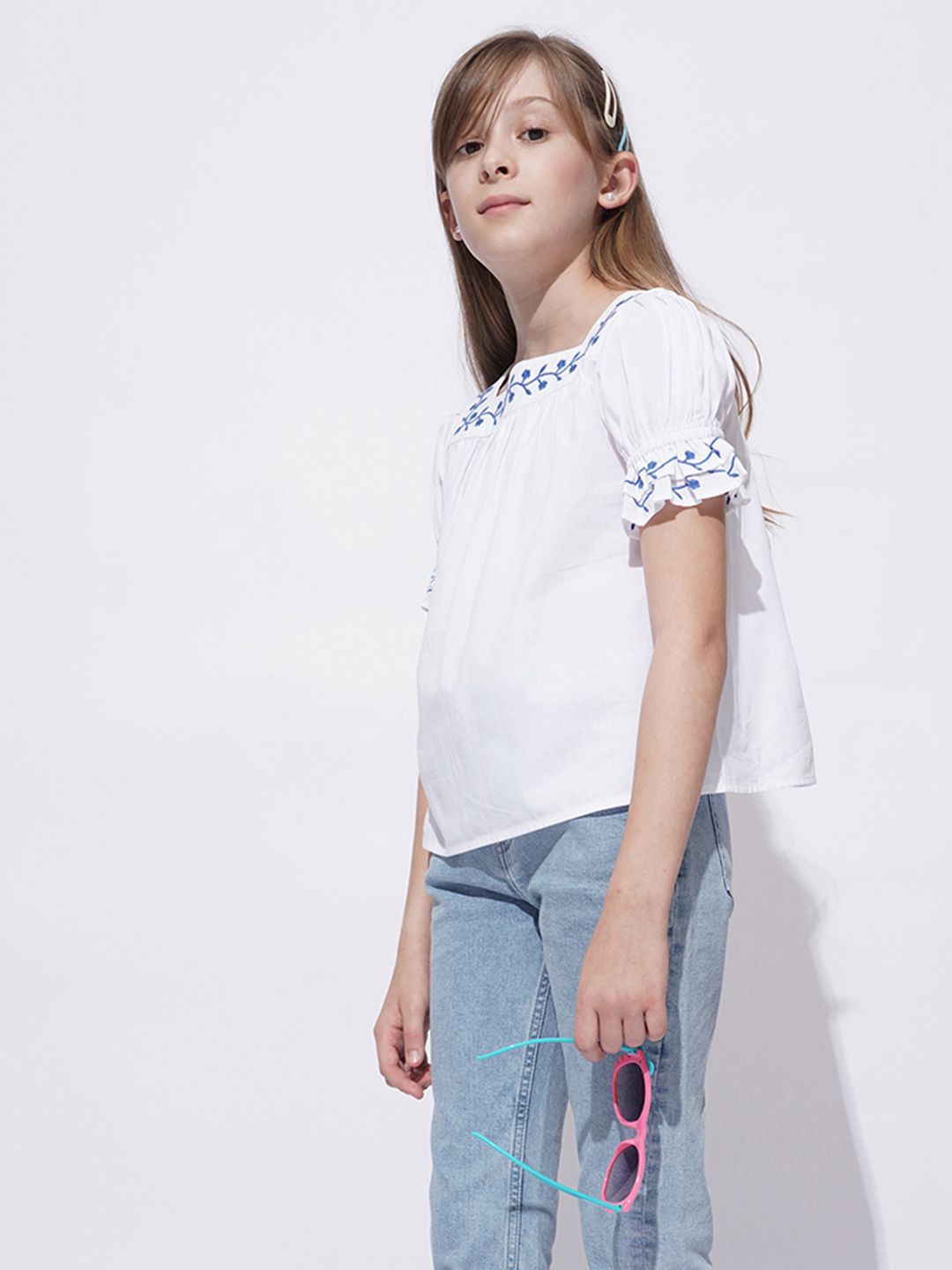 

Vero Moda Girls Solid Round Neck Cotton Top, White