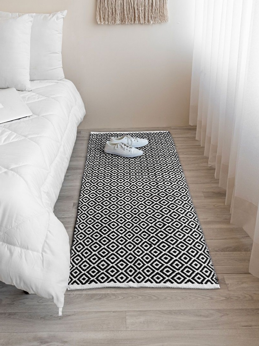 

HOMEMONDE Black Geometric Handmade Cotton Carpet
