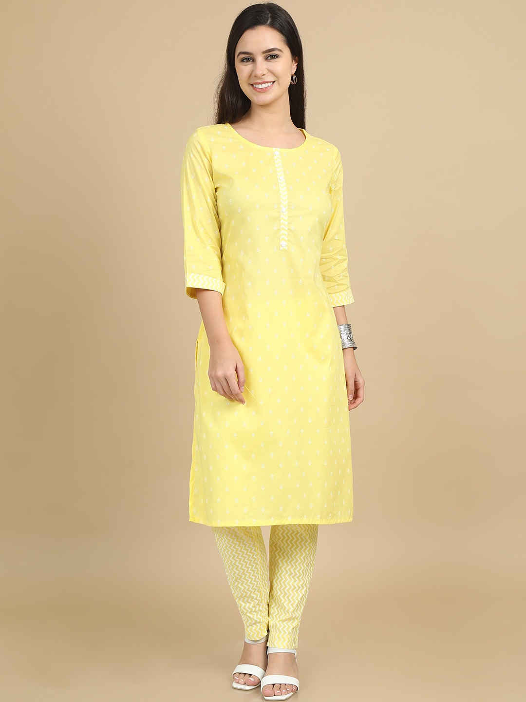 

Marcia Women Floral Printed Regular Pure Cotton Kurti with Trousers, Yellow