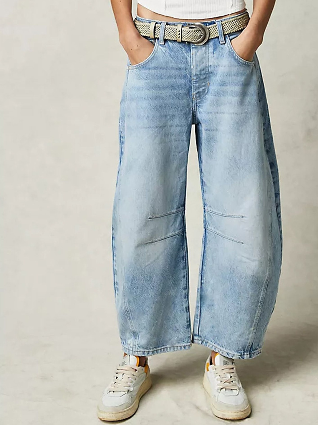 

LULU & SKY Women Low-Rise Low Distress Heavy Fade Mom Fit Jeans, Blue