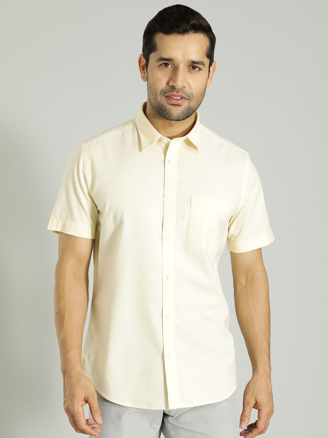 

Indian Terrain Men India Slim Spread Collar Solid Cotton Slim Fit Casual Shirt, Yellow