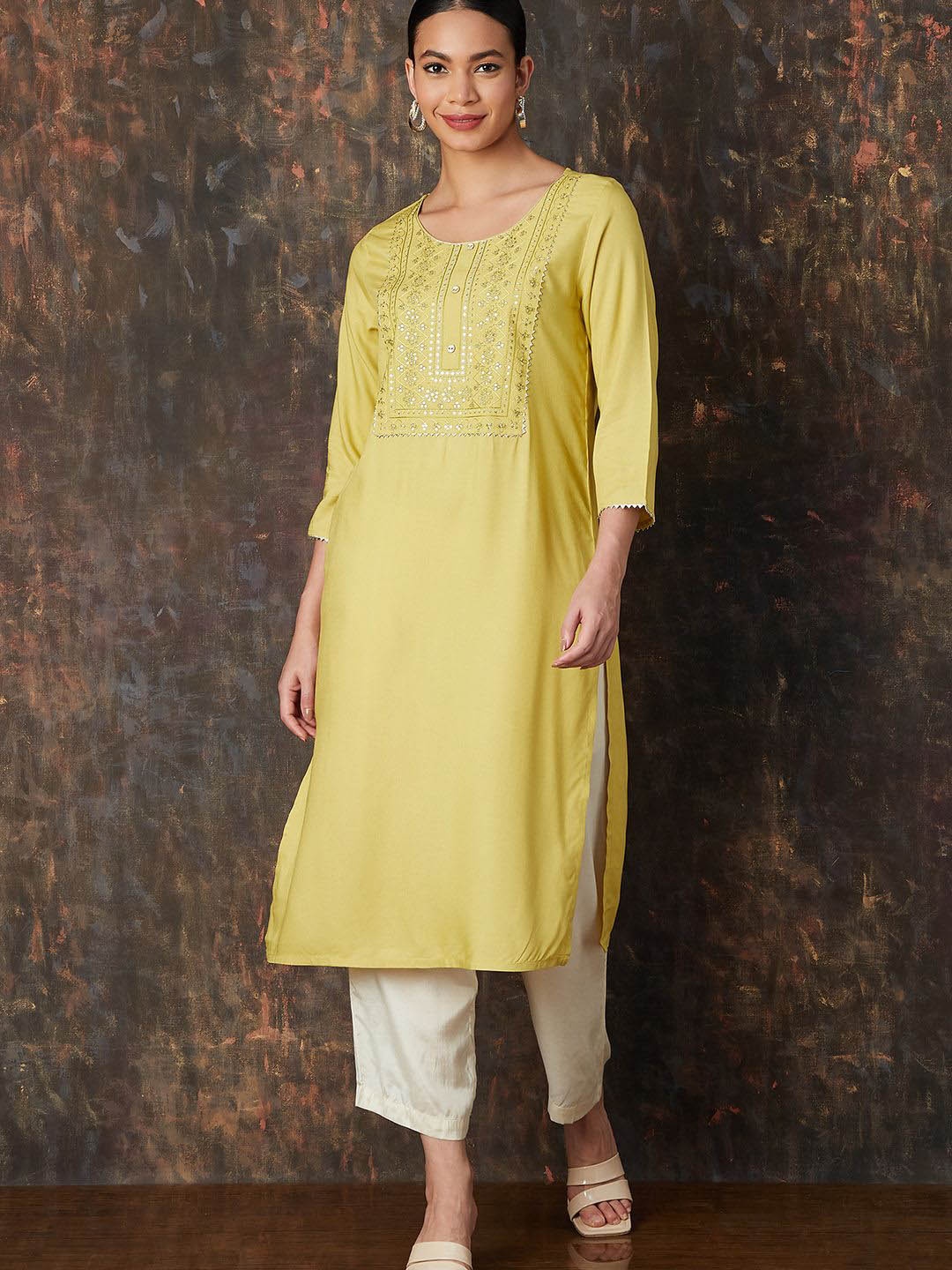 

Melange by Lifestyle Women Embroidered Thread Work Kurta, Olive