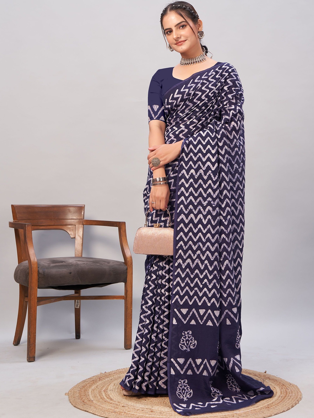

V3 FASHION STUDIO Batik Zari Pure Cotton Saree, Blue