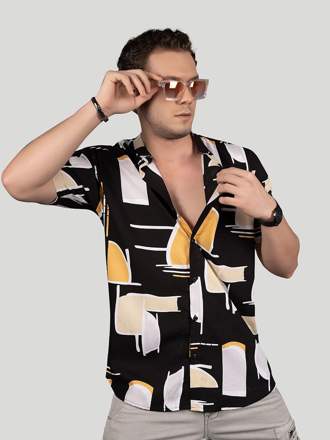 

ALMATY Men Comfort Slim Fit Opaque Printed Party Shirt, Gold