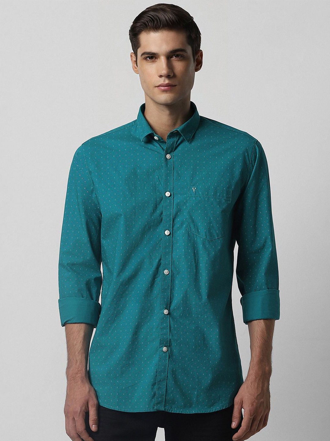 

Van Heusen Sport Men Slim Fit Opaque Printed Casual Shirt, Green