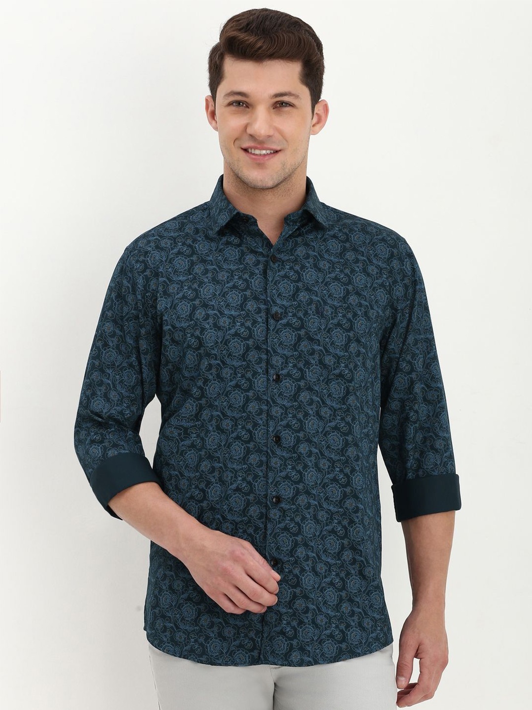 

Allen Solly Men Slim Fit Floral Opaque Printed Casual Shirt, Navy blue