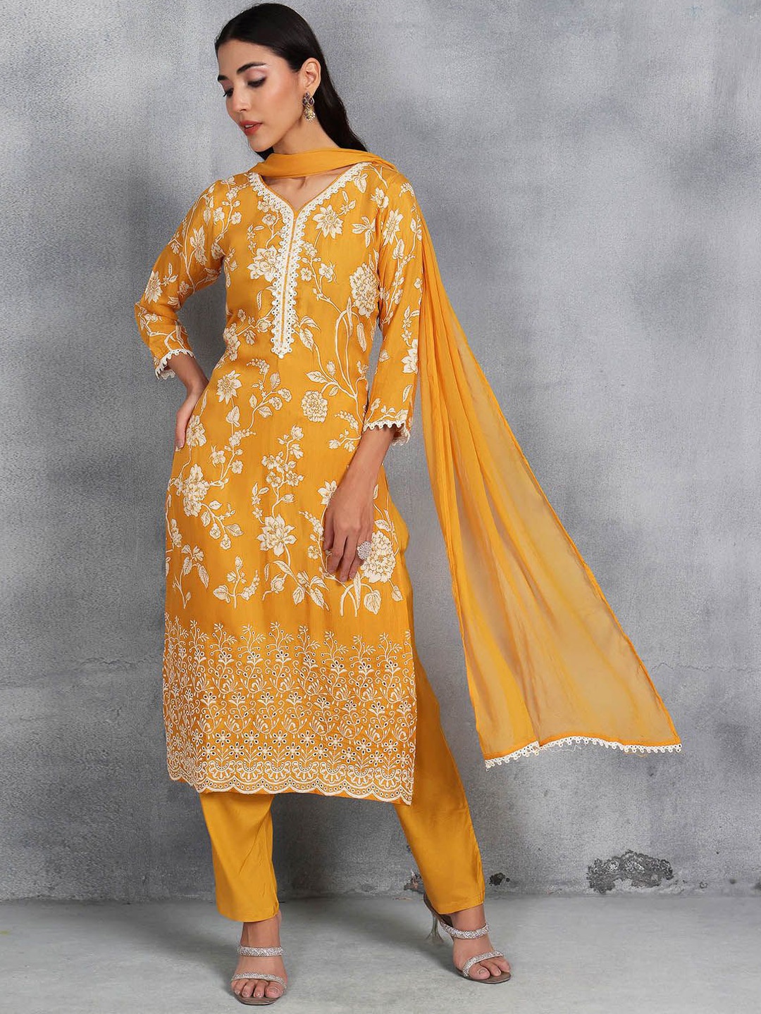 

Rang by Indya Women Floral Printed Regular Kurta with Trousers & With Dupatta, Yellow
